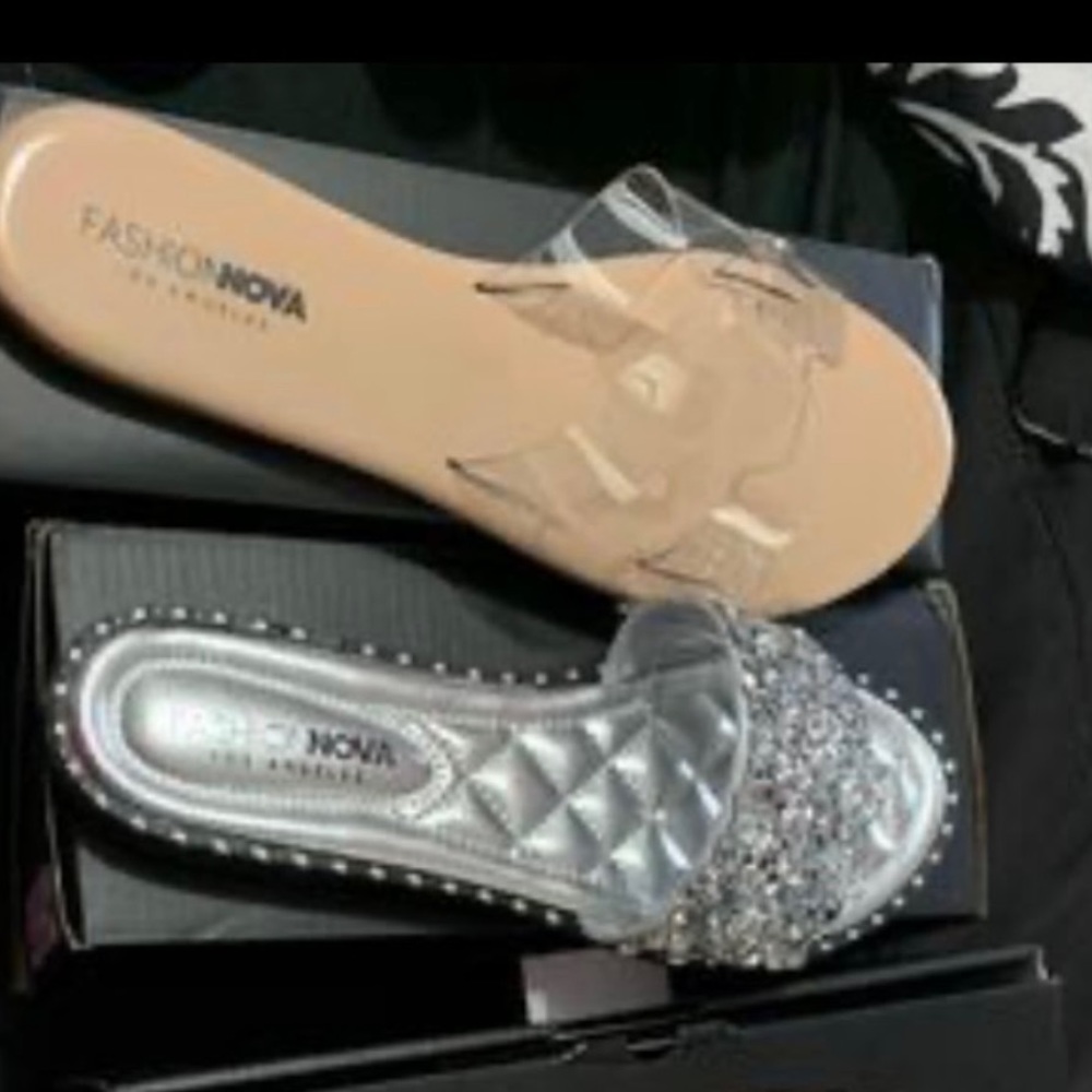 2 different pair the silver is 20.   The tan are 10